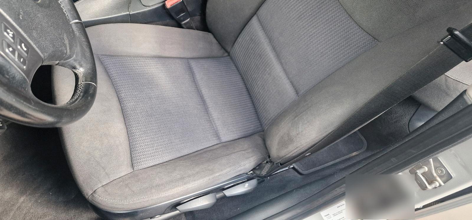 BMW 320 2010 — photo 11