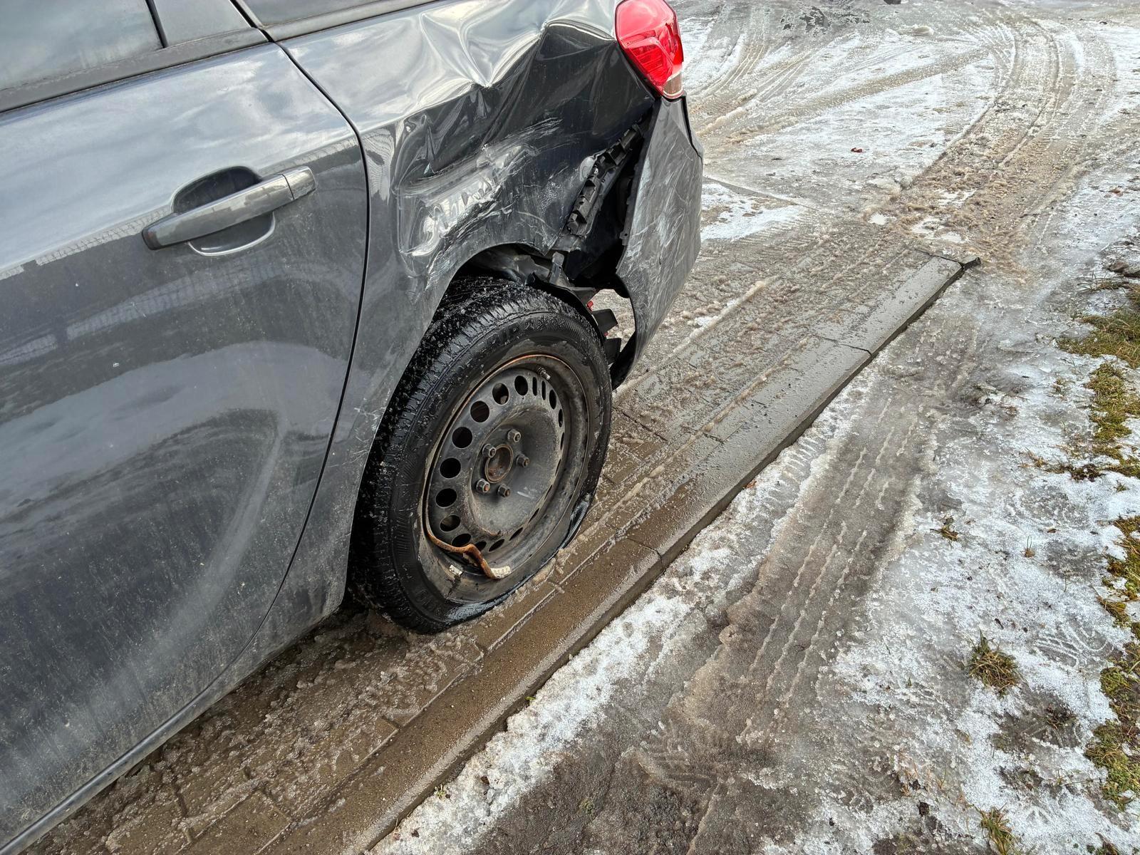 Opel Astra 2015 — photo 13