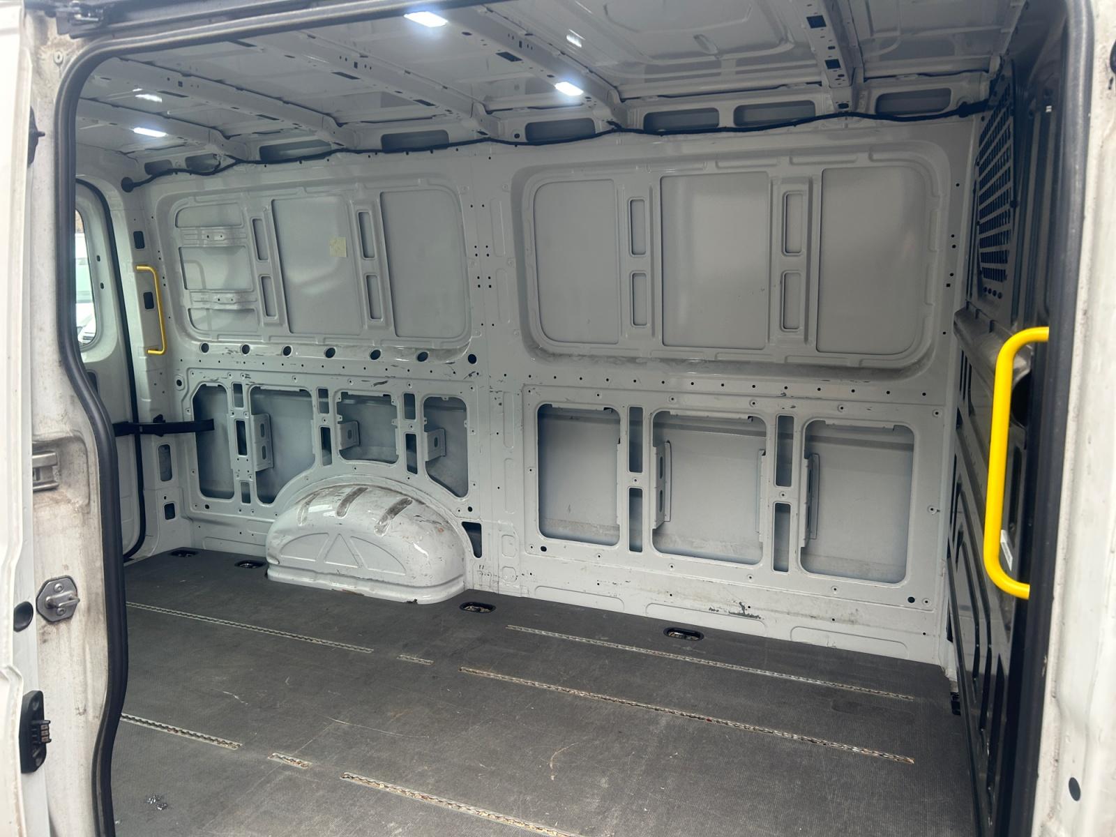 Volkswagen Crafter 2.0 TDI L3 H2 Mittel.Flachd.Klima Navi, миниатюра 10