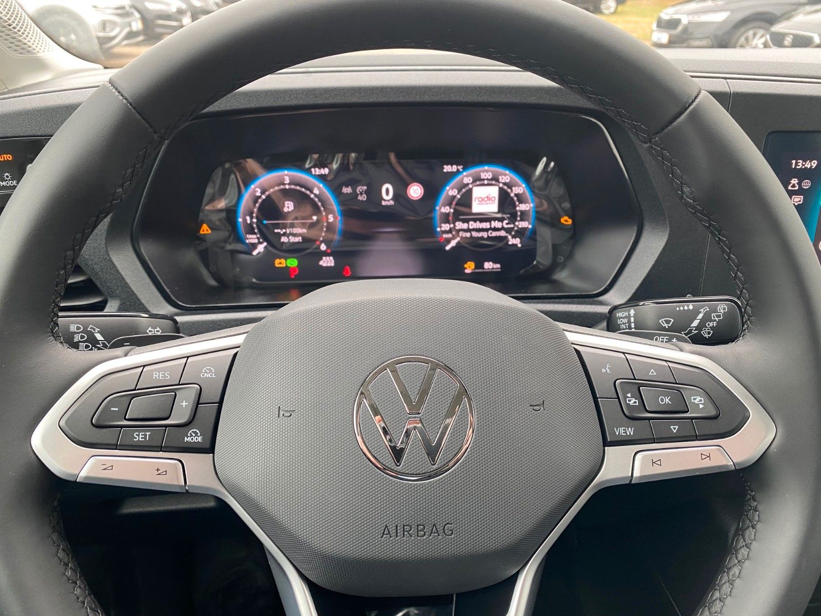 Fahrzeugabbildung Volkswagen Caddy 2.0 TDI DSG Kombi+App+KAMERA+PDC+TEMPOMAT+