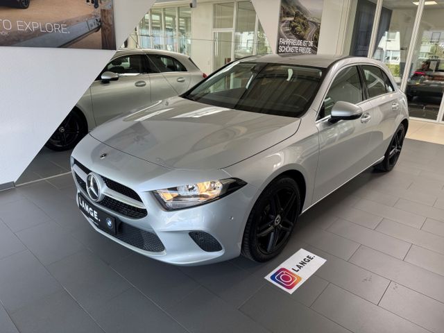 MERCEDES-BENZ A 200 NAVIGATION CARPLAY RÜCKFAHRKAM.18 Zoll SIT