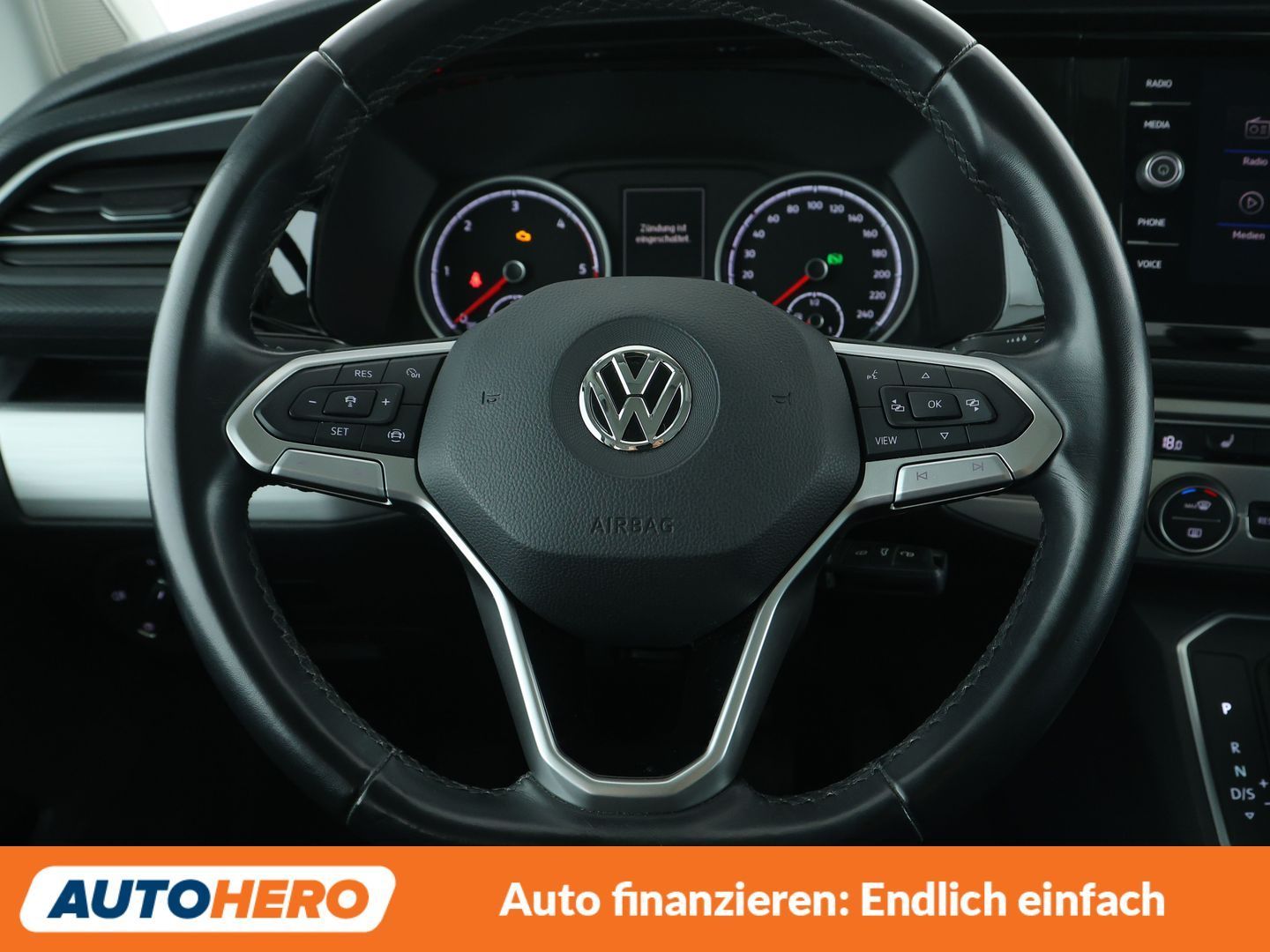 Volkswagen T6 Multivan 2.0 TDI Comfortline FWD Aut. NAVI foto 19