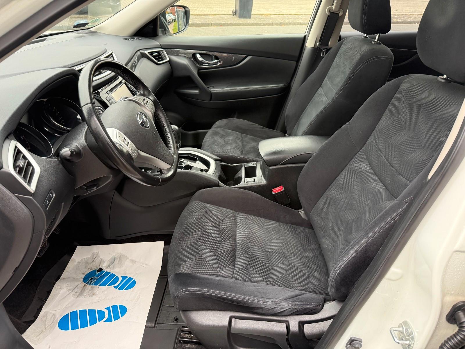 Nissan X-Trail Acenta Automatik Navi Kamera Panorama AH