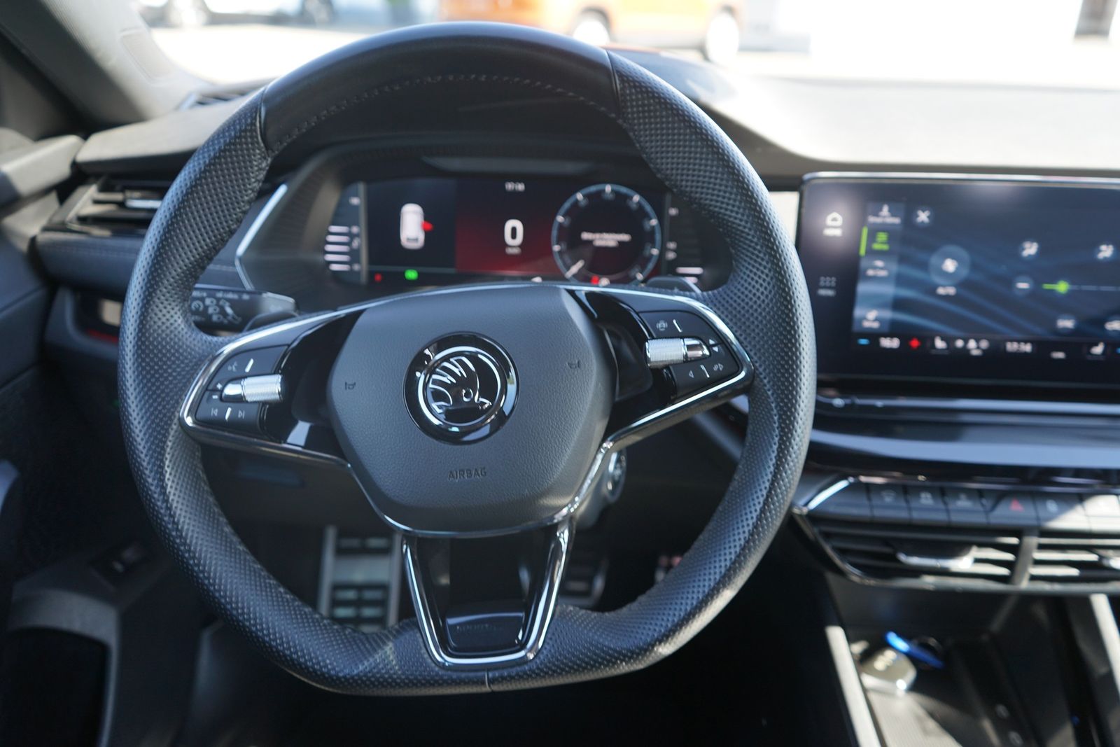 Skoda Octavia Combi 2.0 Sportline 4x4 LED Navi Head-Up foto 15