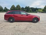 Mercedes-Benz C 220 d 4MATIC T Autom. - AMG _ Night Paket - rote Mercedes-Benz C 220