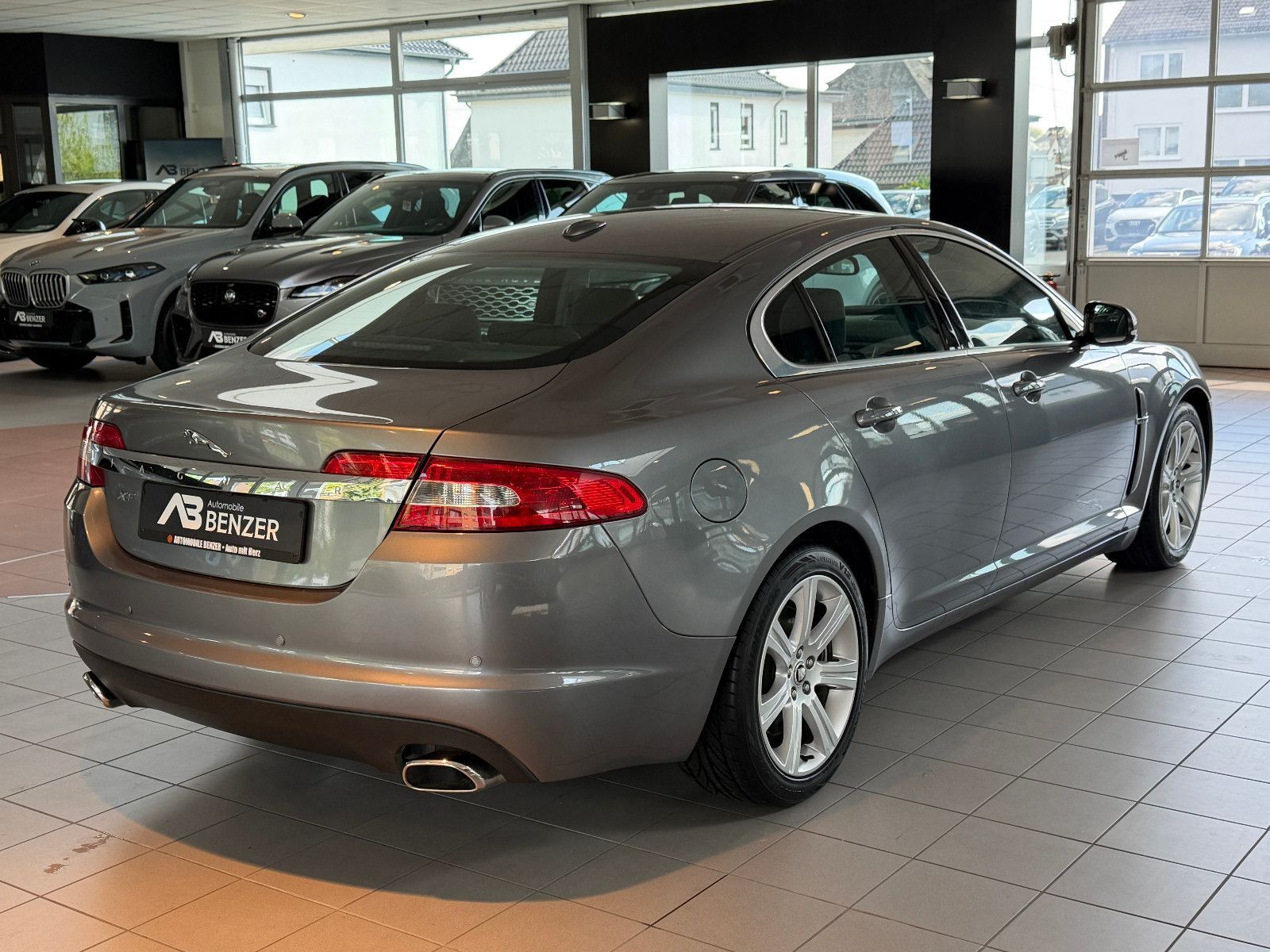 Fahrzeugabbildung Jaguar XF 3.0 V6 Diesel Edition /S-DACH/KAMERA