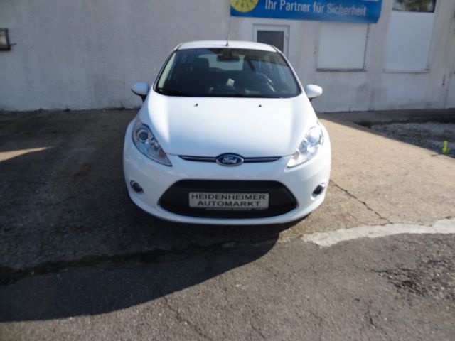 Fahrzeugabbildung Ford Fiesta Titanium/Klima/Alu/