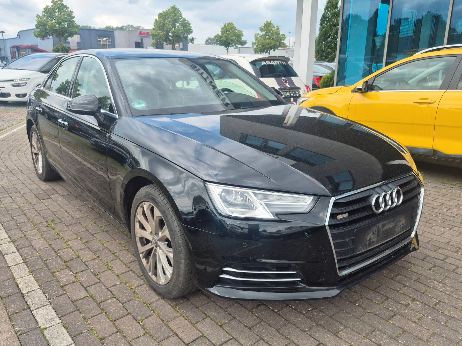 AUDI A4