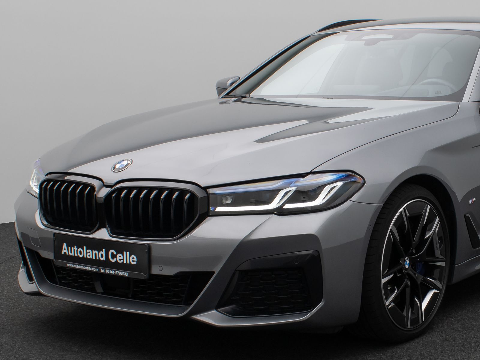 Fahrzeugabbildung BMW 540d xD M Sport Pro Laser Kamera HUD DAB H/K 20"