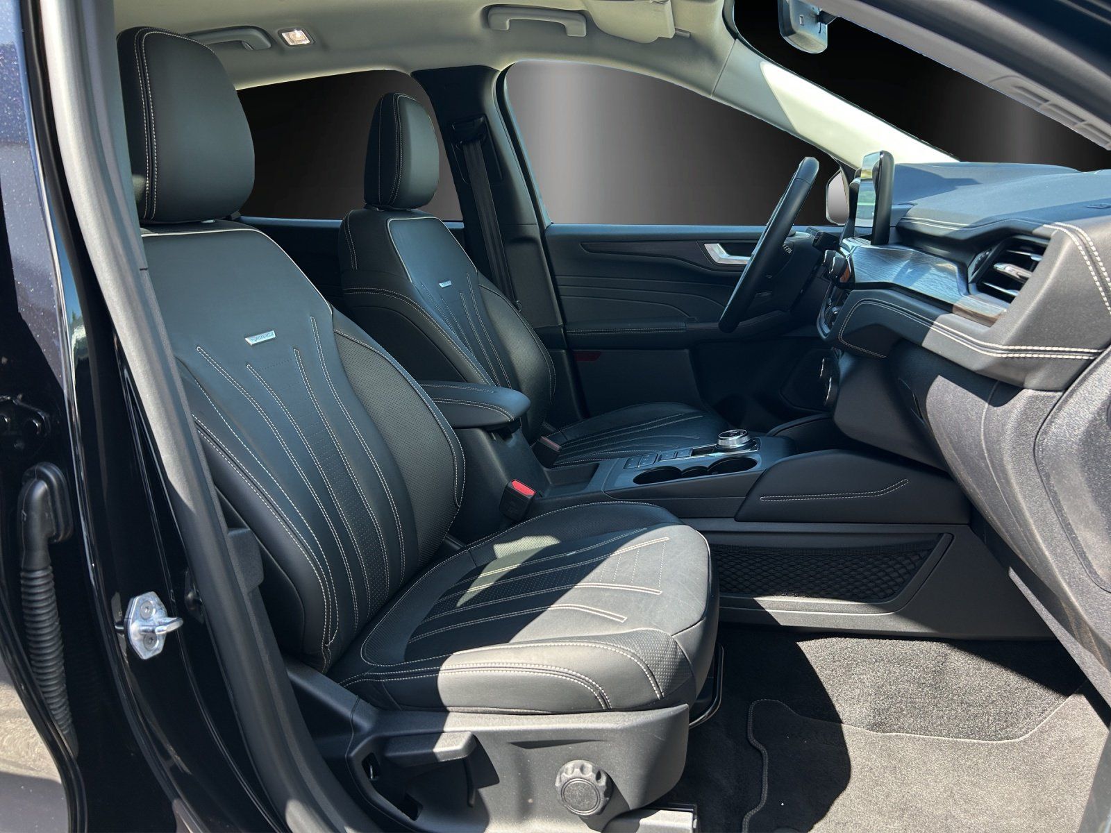 Fahrzeugabbildung Ford Kuga 2.5 PHEV Vignale Aut./LED/ACC/KAMERA/SHZ/