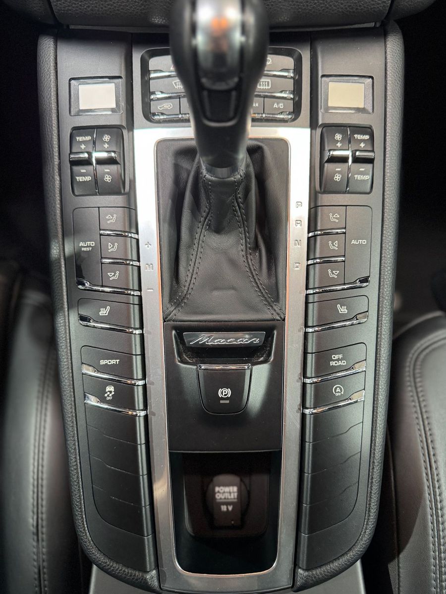 Fahrzeugabbildung Porsche Macan S Diesel #Bi-Xenon#Memory#Leder