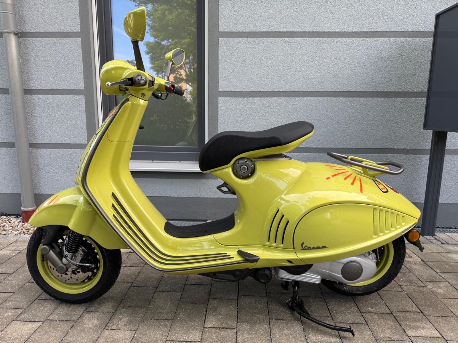 Vespa 946 Hase Sondermodell limitiert