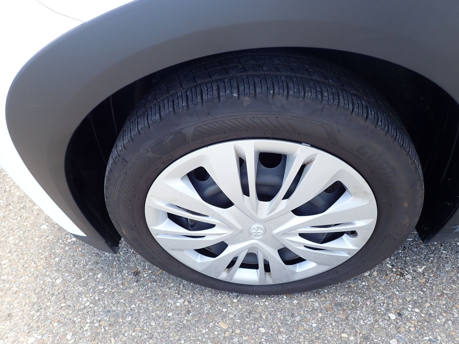 Fahrzeugabbildung Toyota Aygo X Play