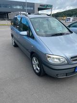 Opel Zafira 1.8i 202000 - Opel Zafira aus 2003: 2.2