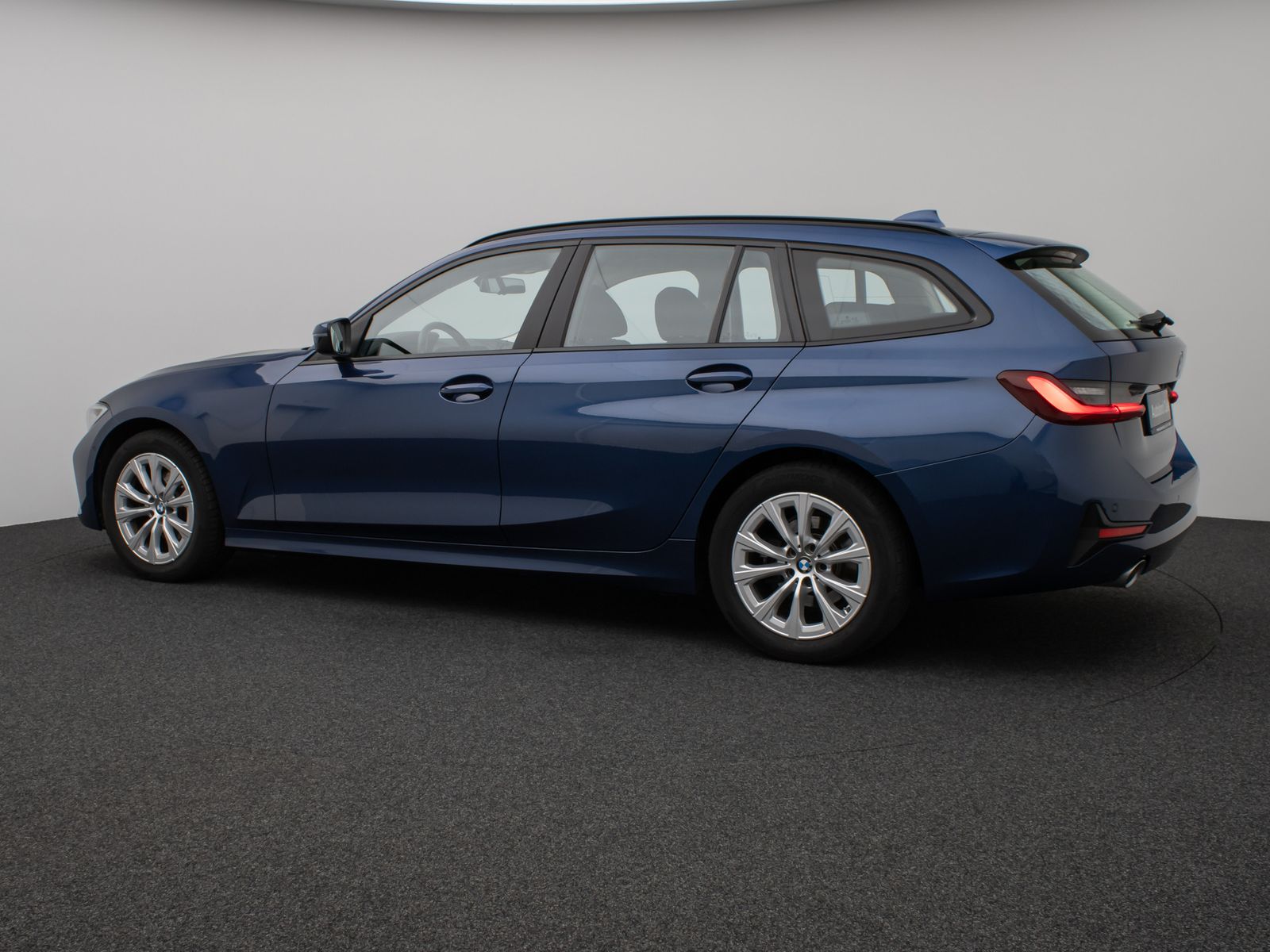 Fahrzeugabbildung BMW 320d xD DAB PDC CockPitPrGeschwindigkeitsreg