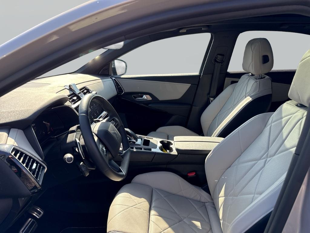 DS Automobiles DS7 DS Esprit de Voyage Panorama Digitales Cockp