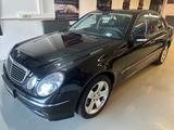 Mercedes-Benz E 320 4MATIC AVANTGARDE - Mercedes-Benz E 320: 4matic