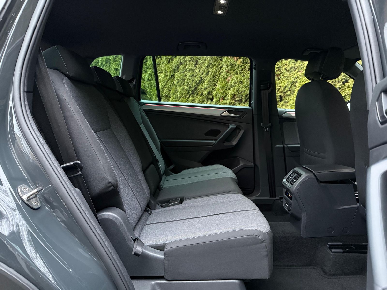 Fahrzeugabbildung SEAT Tarraco 1.5 TSI DSG Style LED+AHK+KAM+ACC+7SITZ