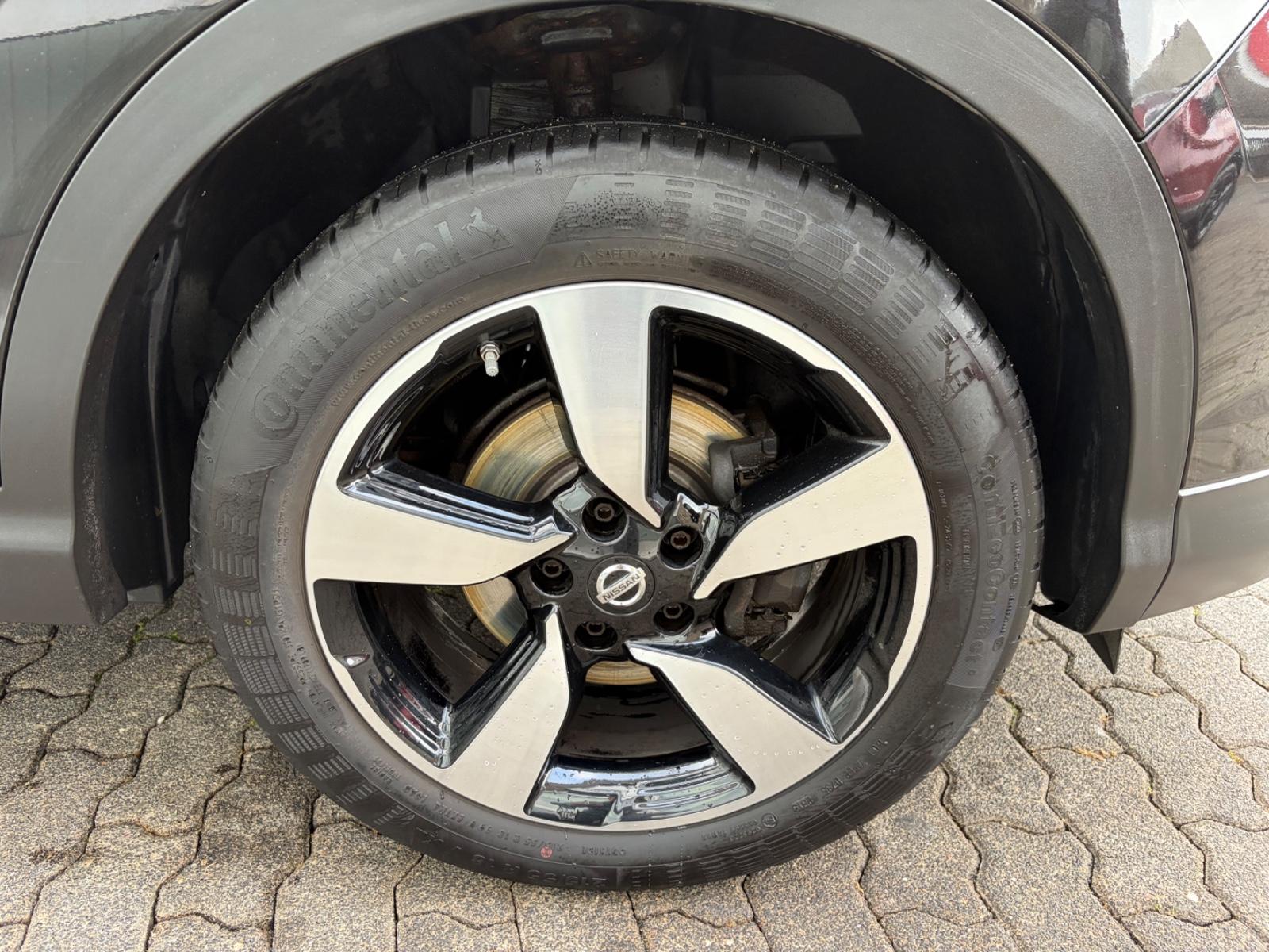 Nissan Qashqai 360° 1.6*PANO*NAVI*LED*360°-CAM*1HAND*LM