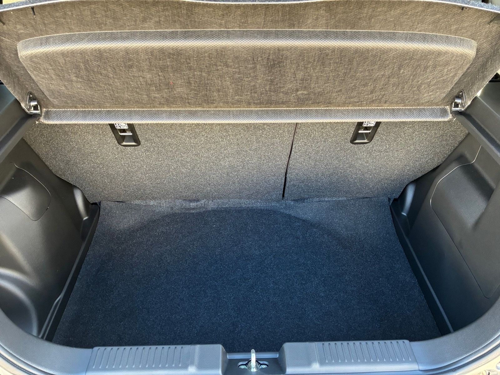 Fahrzeugabbildung Suzuki Swift 1.2 Dualjet 60 kW Comfort Kamera,LED,Navi