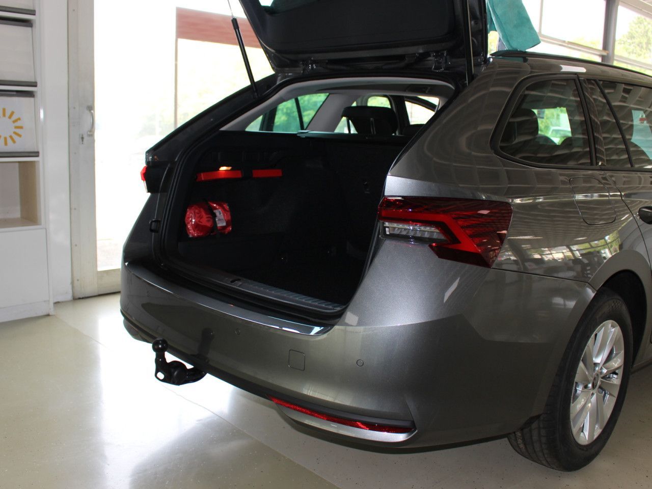 Fahrzeugabbildung SKODA Octavia 1.5 TSI mHEV Selection AHK/ACC/RFK/APP