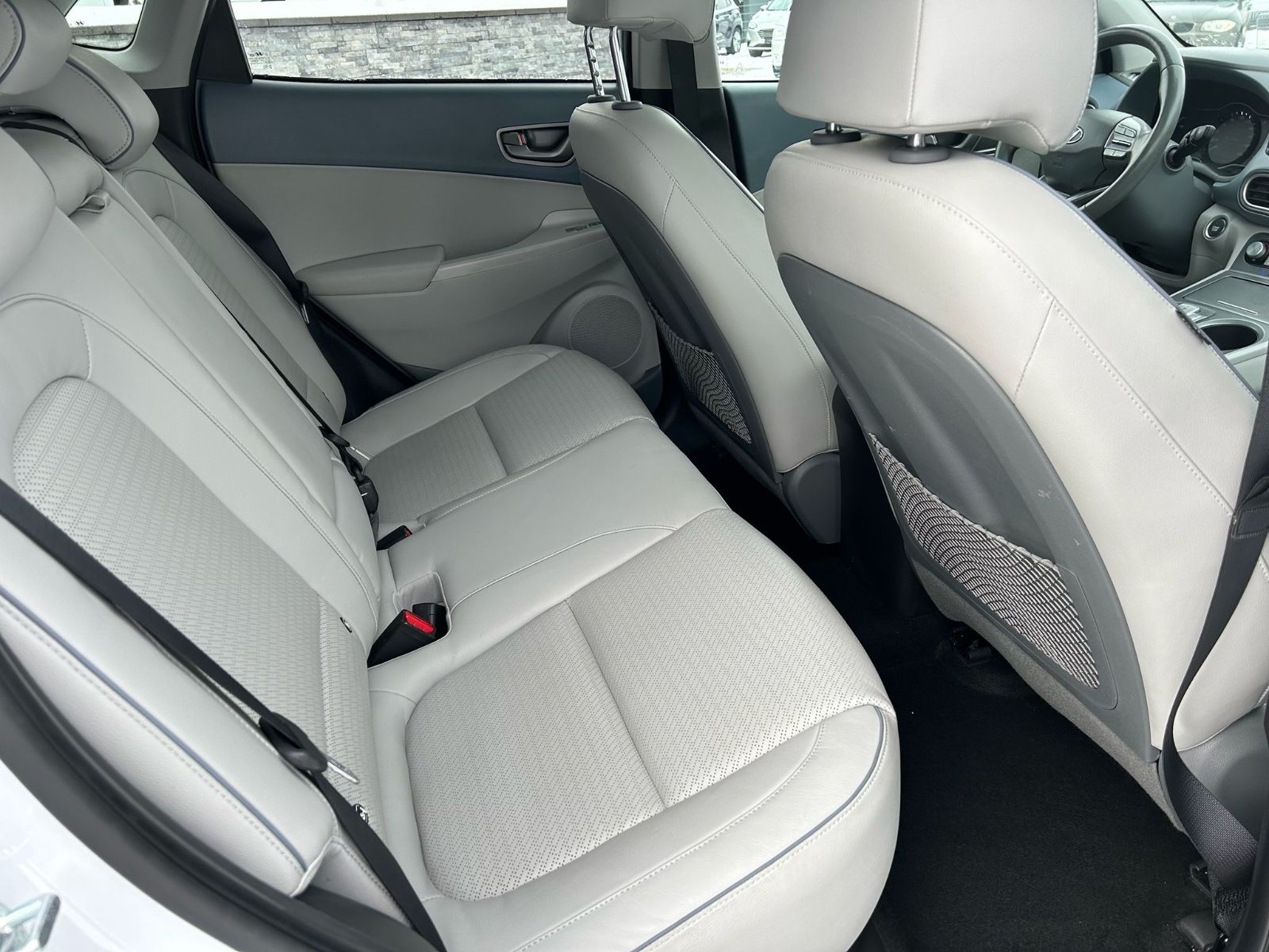 Fahrzeugabbildung Hyundai Kona Premium°64 kWh°Leder°CCS°HeadUp°1.Hand°