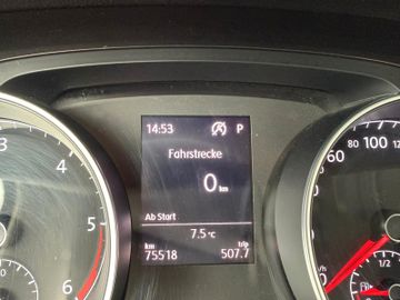 Volkswagen Golf - 8