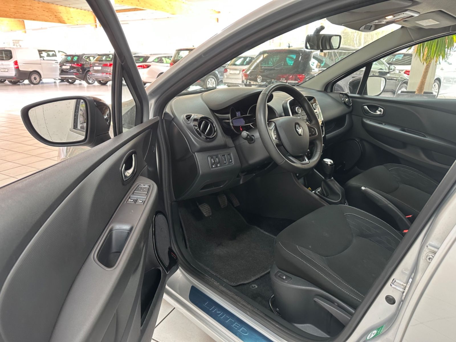 Fahrzeugabbildung Renault Clio IV Grandtour Limited