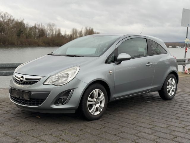 Opel Corsa D Satellite