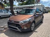 Hyundai i20 Trend Active*1,4*Autom*Nav*Kam*Sitzh*Klima - Hyundai i20: 1.4
