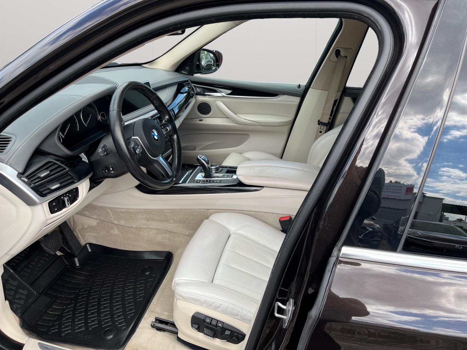 BMW X5 xDrive50i V8 449 ch • BVA • Keyless go • Harman Kardon • HUD • Surround View