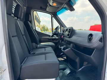 Mercedes Sprinter - 12