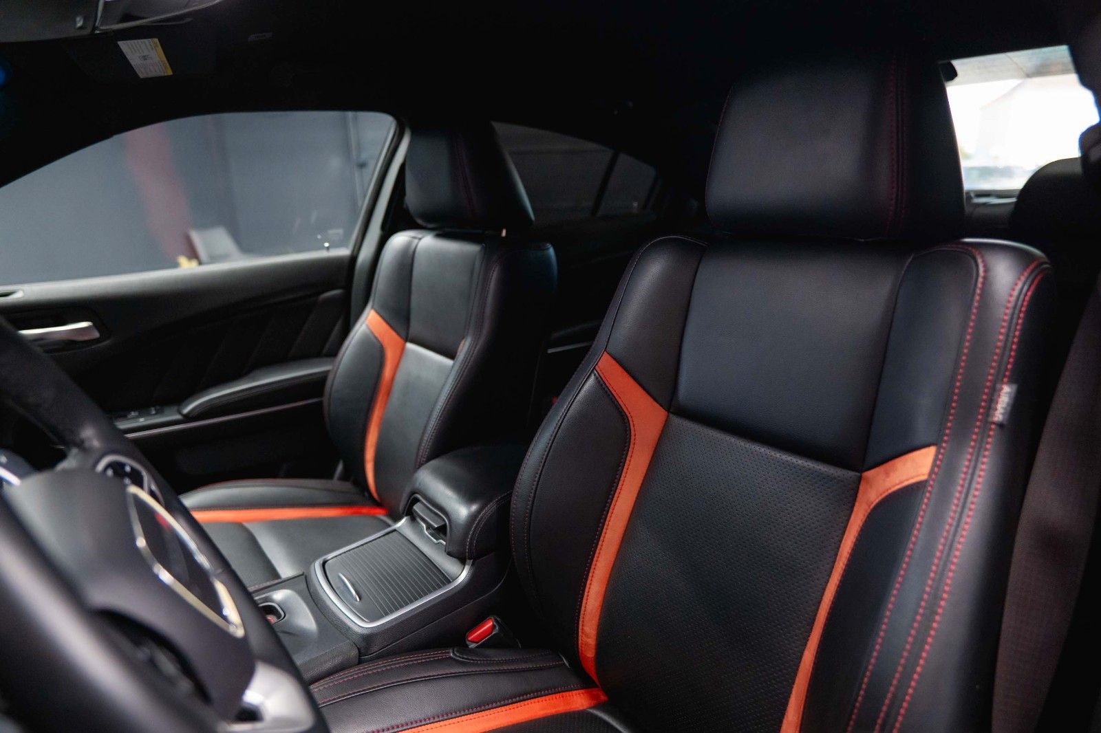 Fahrzeugabbildung Dodge Charger 3.6 FULL SRT Night Package *LED*Kamera*
