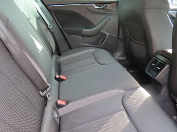 Fotografie 13 des Skoda Kamiq 1.0l TSI 81kW TOUR Navi Sitzheizung Garant