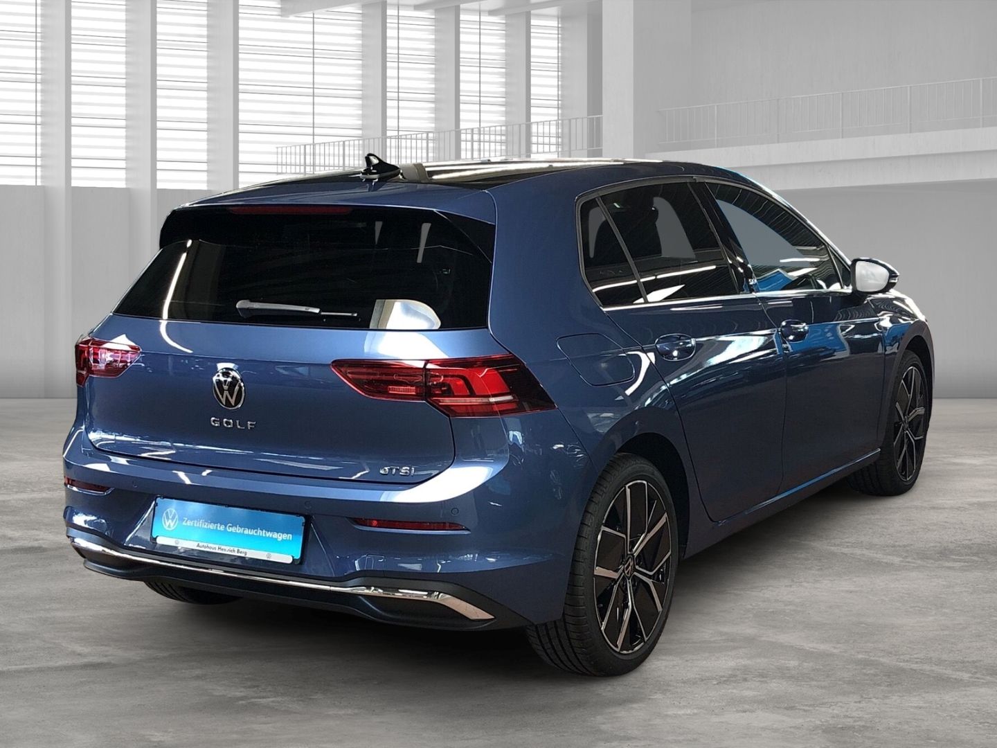 Fahrzeugabbildung Volkswagen Golf EDITION 50 1.5 eTSI DSG HUD AHK Panodach Na