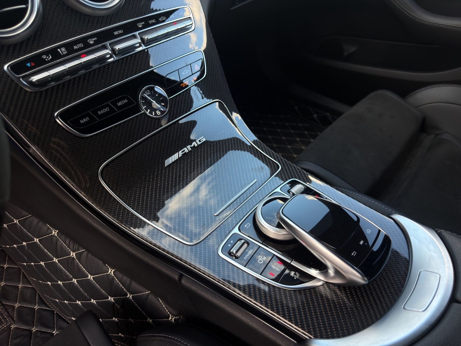 Fahrzeugabbildung Mercedes-Benz C 63 AMG S *Perf. AGA*Carlsson*Carbon*Mattlack*
