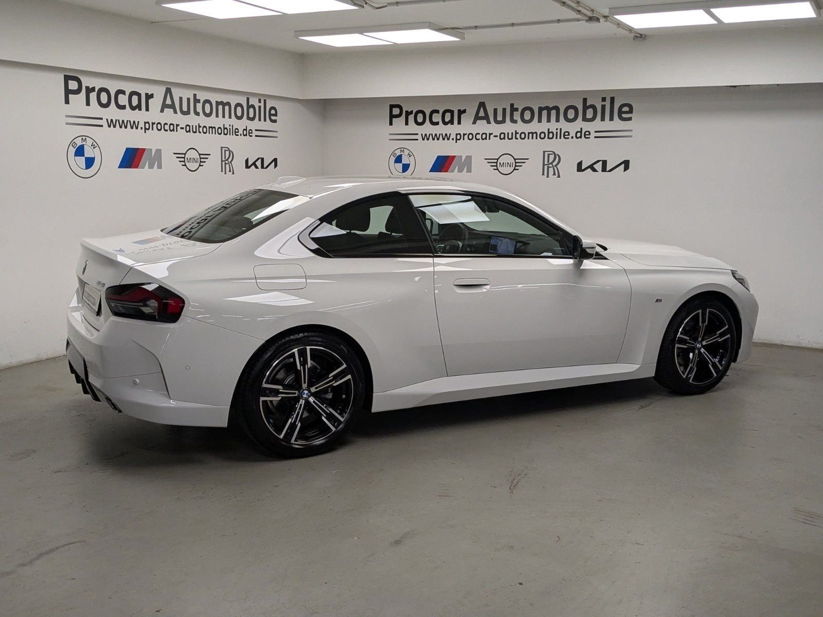 BMW 218 - Bild 5