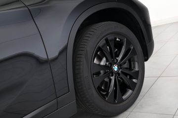 BMW X1 sDrive20i Sport Line RFK LED AHK 18"