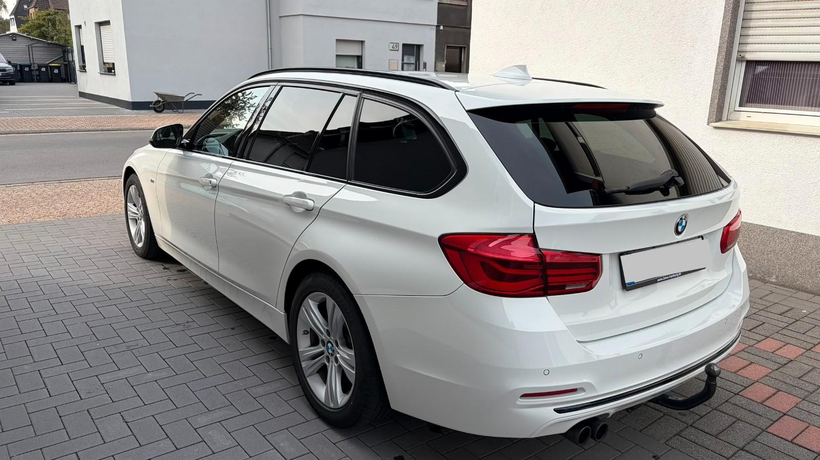 BMW 320i Touring Sport Line Sport Line