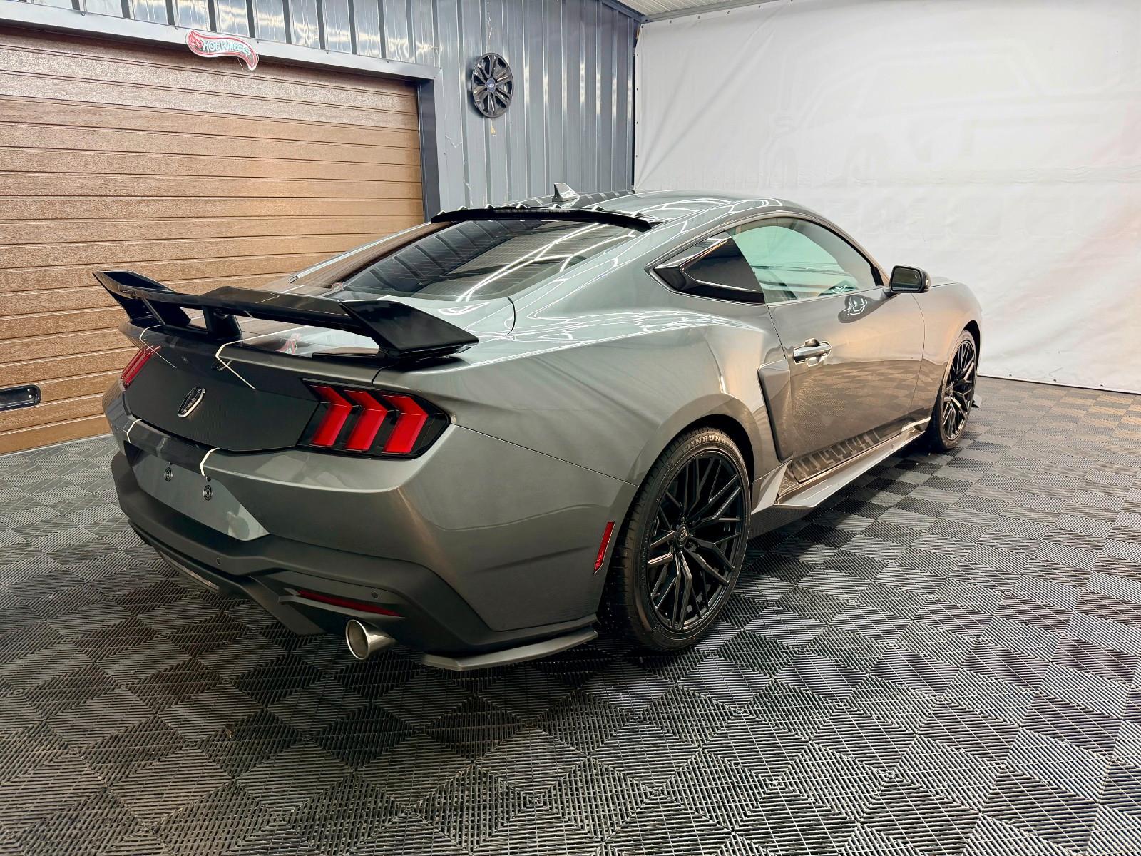 Ford Mustang Dark Horse GTD Look