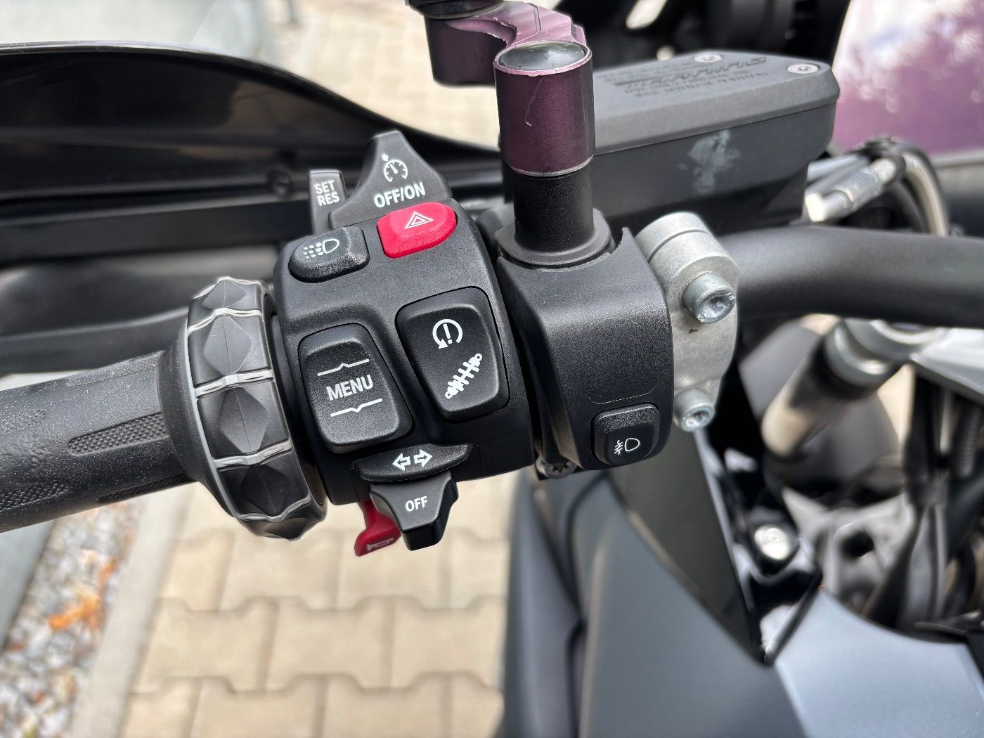 Fahrzeugabbildung BMW R 1250 GS Triple Black 4 Pakete Kofferset