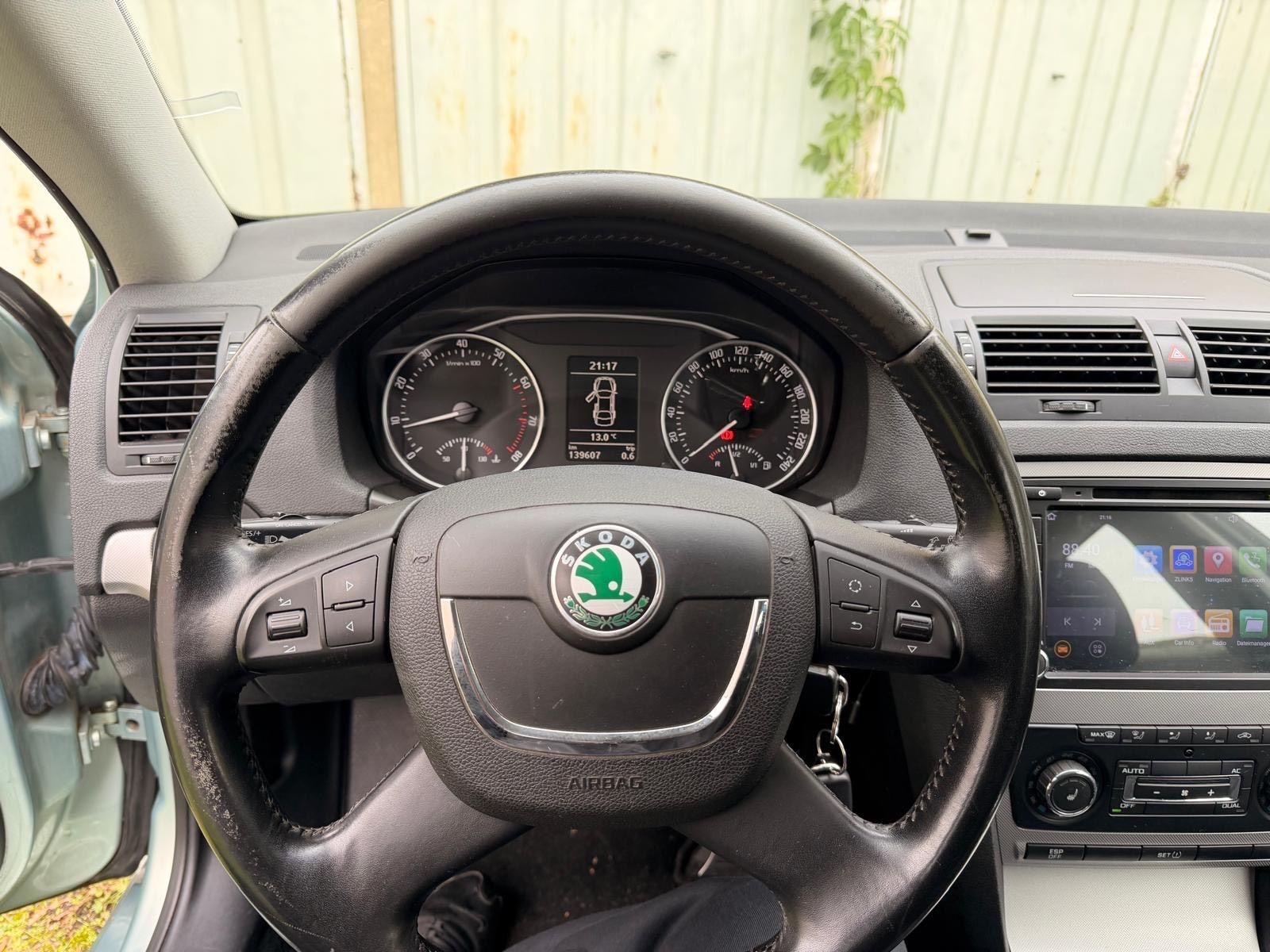 Skoda Octavia 2009 — photo 10