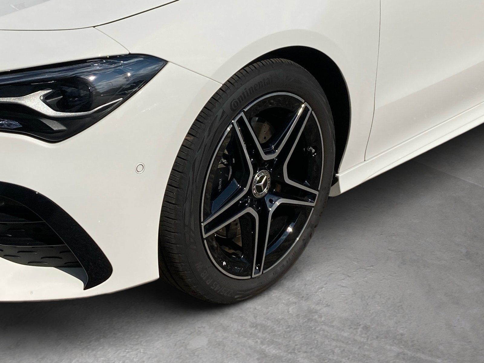 Fahrzeugabbildung Mercedes-Benz CLA 200 AMG Premium*Pano*360*Night*Totwinke*LED*