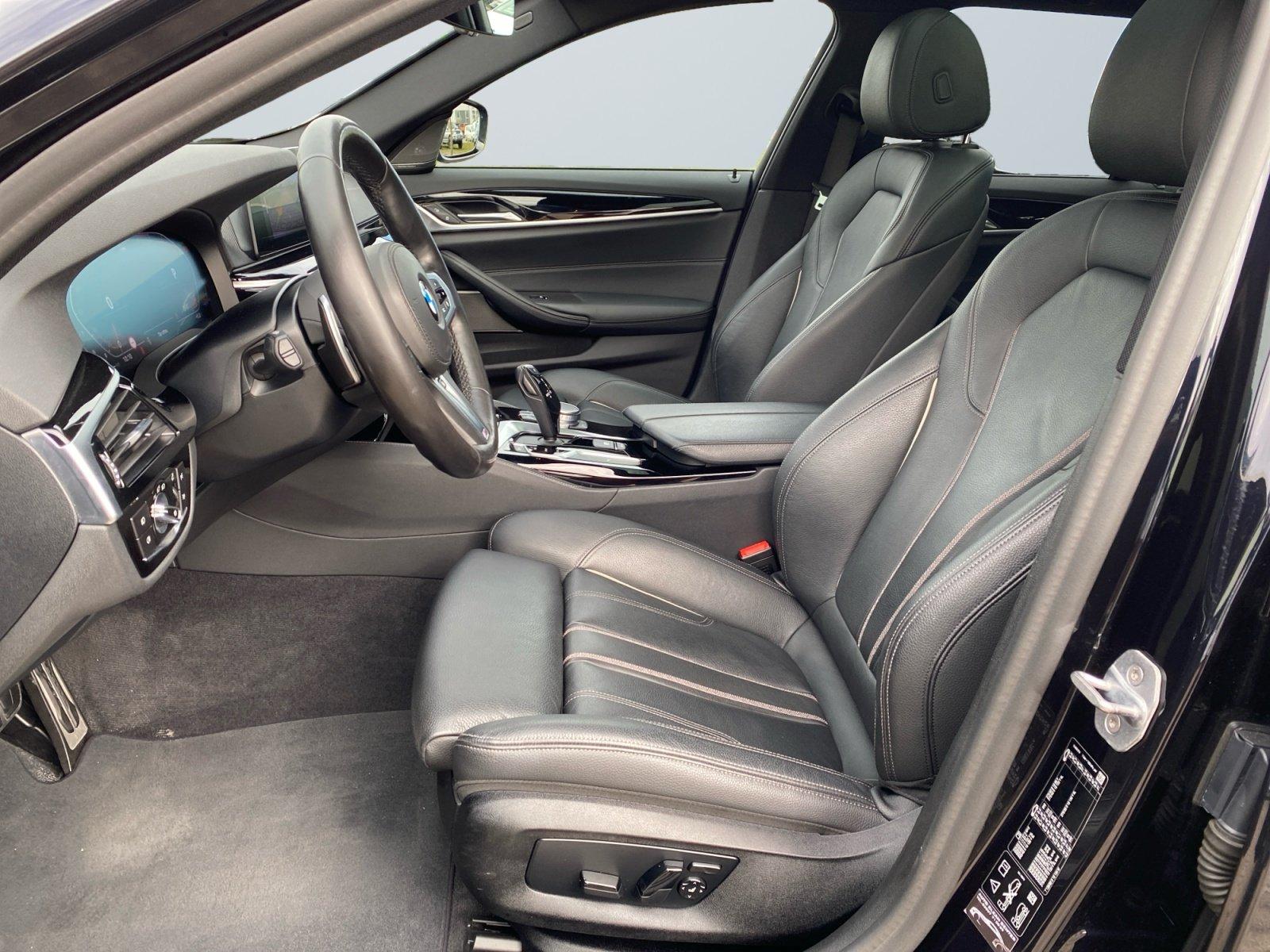 BMW 530i xDrive Touring M-Sport TEMP+PDC+HUD+PANO