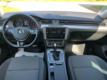 Volkswagen Passat Variant - 9