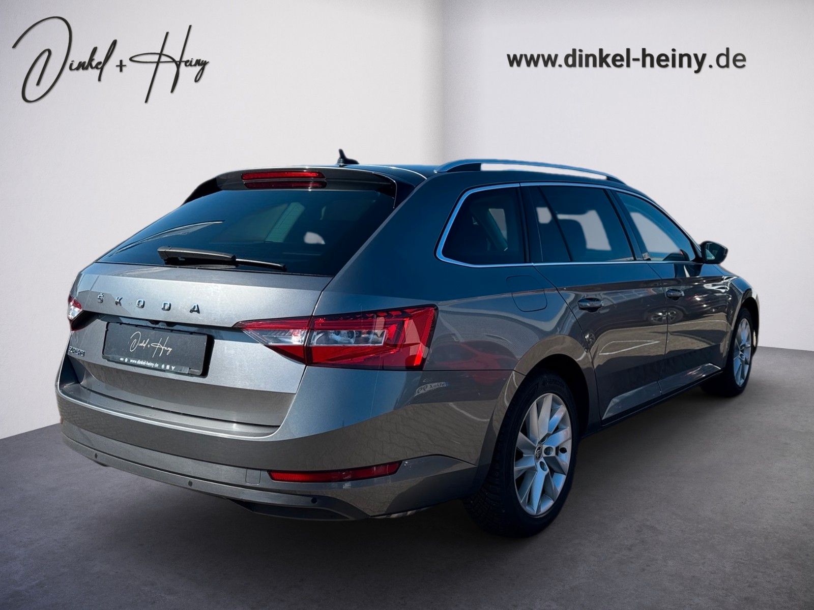 Fahrzeugabbildung SKODA Superb Combi Style 2.0 TSI