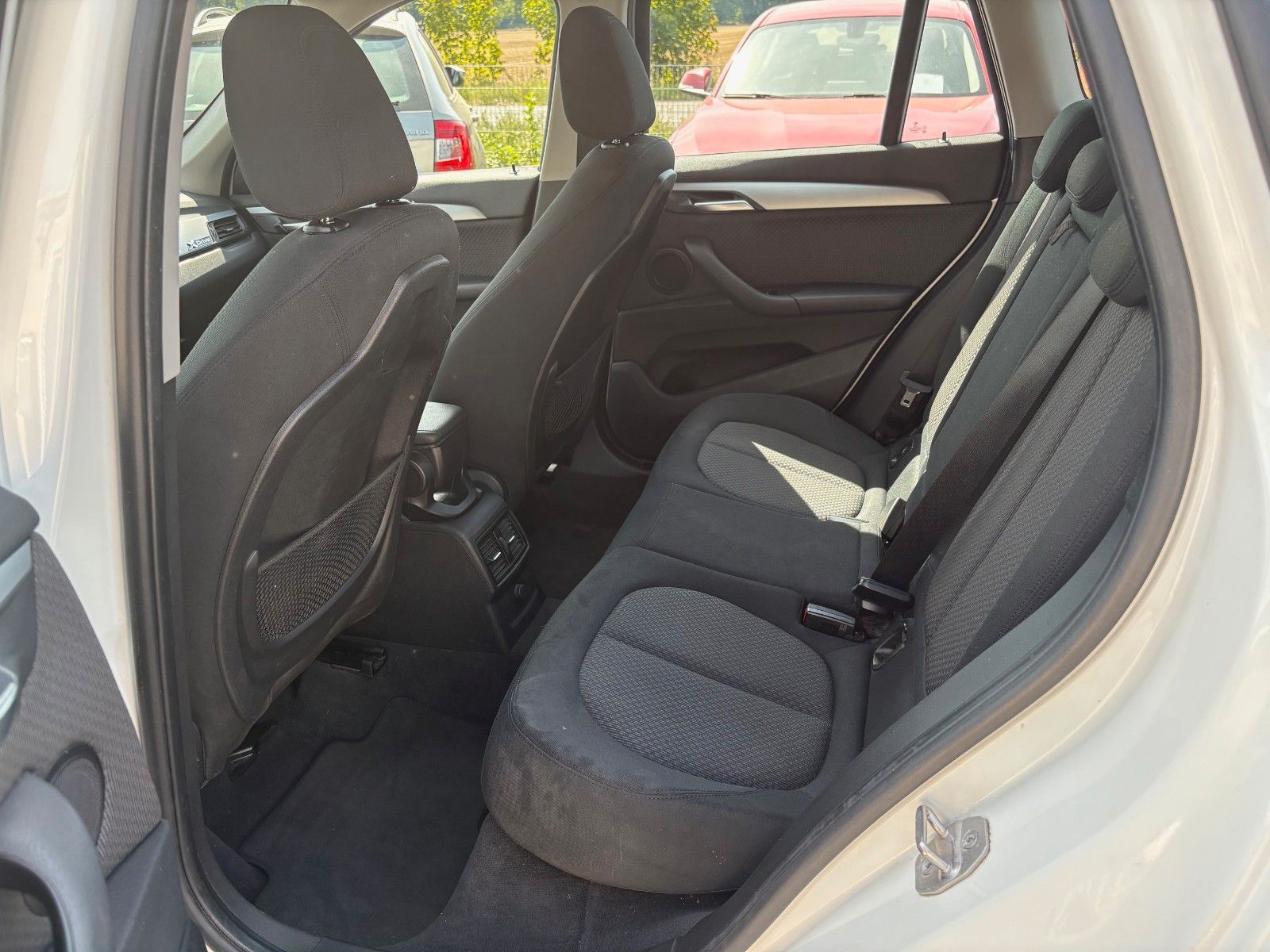 Fahrzeugabbildung BMW X1 xDrive18d Aut. Navi M SPORTLENKRAD Scheckheft