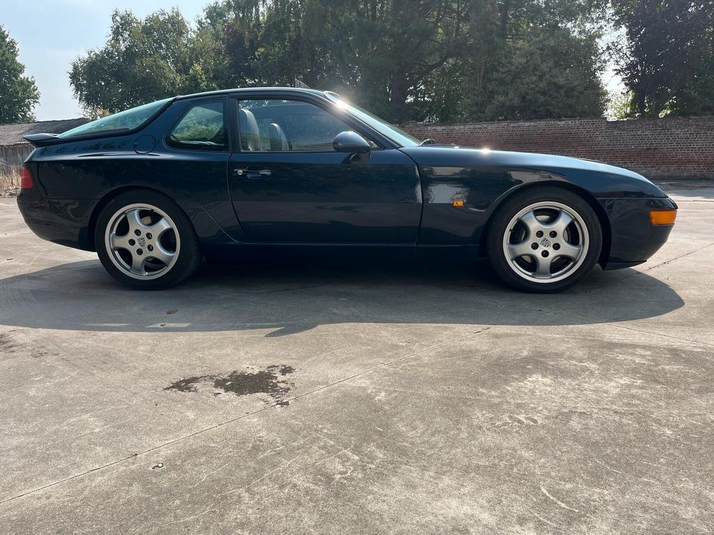 Porsche 968