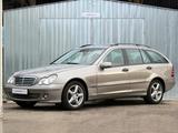 Mercedes-Benz C 180 T Kompressor/TEMP/SCHIEBE-DACH/AHK/PDC - gebrauchte Mercedes-Benz C 180 aus dem Jahr 2005