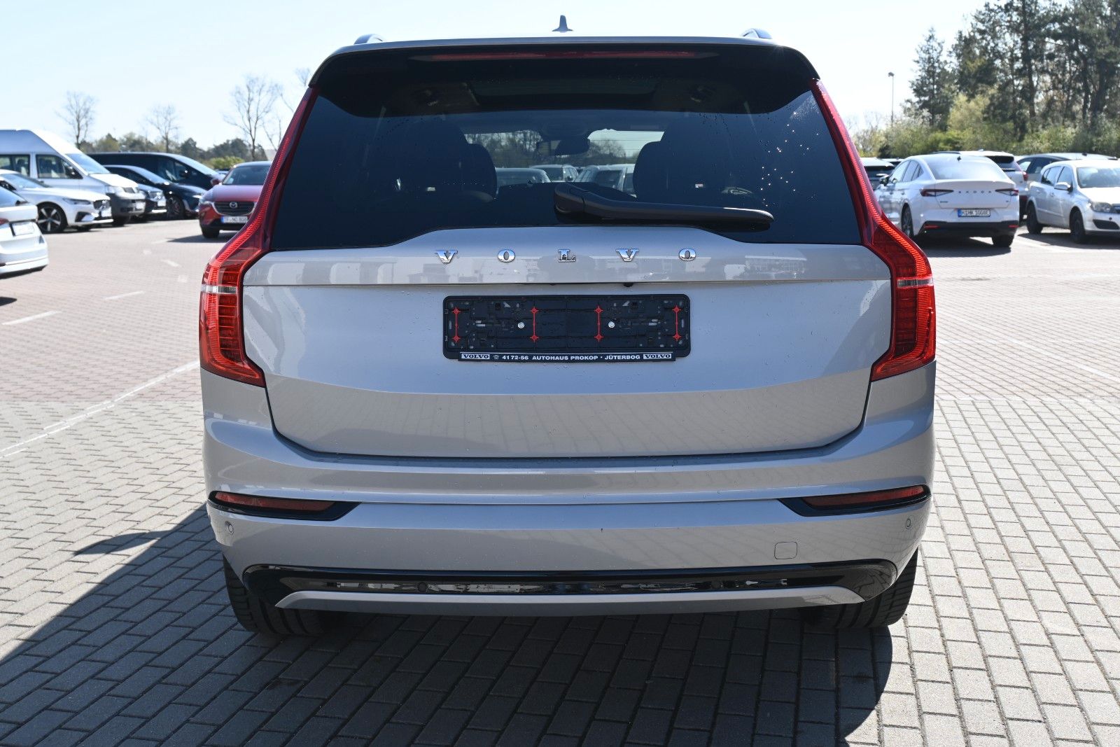 Fahrzeugabbildung Volvo XC90 B5 D AWD Dark*STDHZG*PANO*360°*